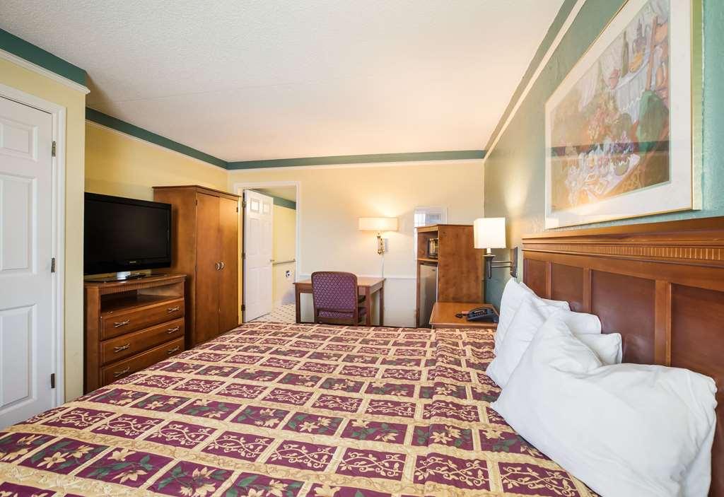 Bhagat Hotels Stone Mountain Atlanta BW Signature Collection Tucker Bilik gambar