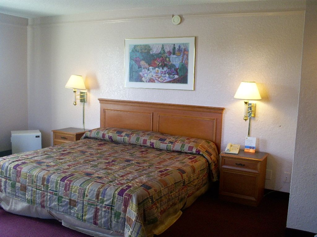 Bhagat Hotels Stone Mountain Atlanta BW Signature Collection Tucker Bilik gambar