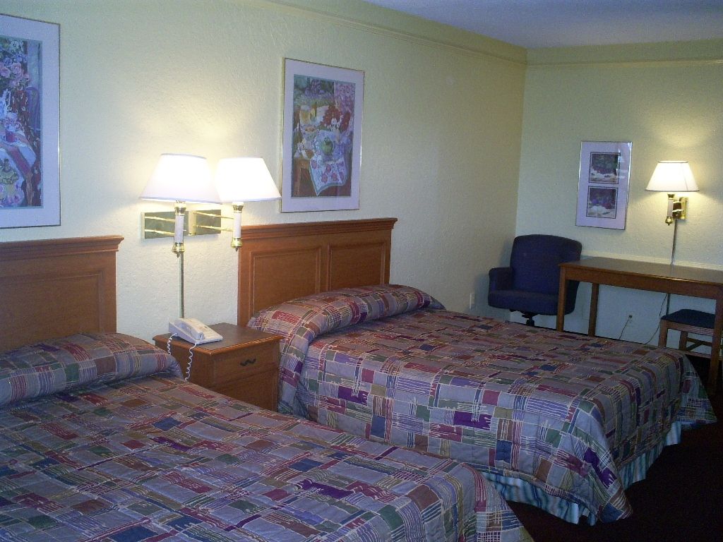 Bhagat Hotels Stone Mountain Atlanta BW Signature Collection Tucker Bilik gambar